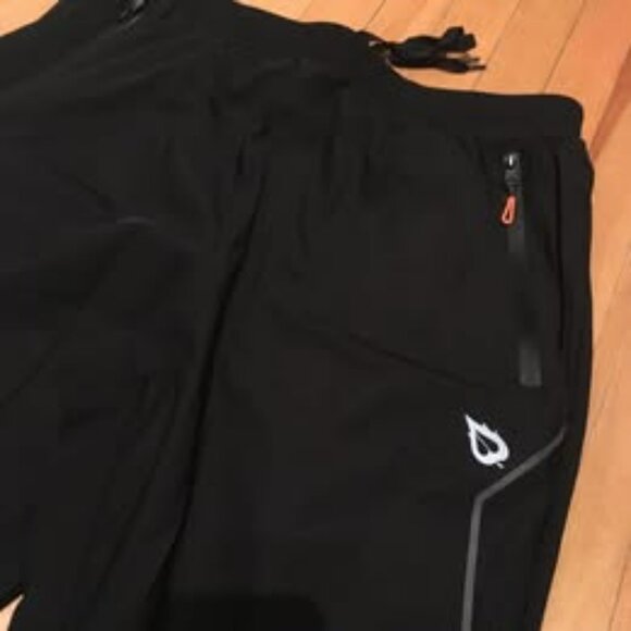 NEW WITH TAGS *** Baleaf Woman's athletic pants SMALL - Picture 3 of 4